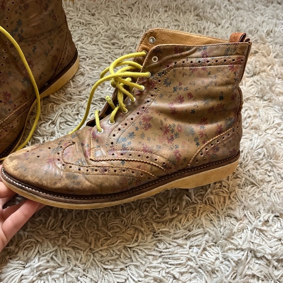 Doc Martens floral Bentley boot - Picture 6 of 8